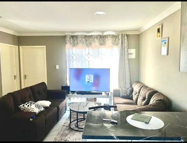 3 BEDROOM PROPERTY TO RENT IN DAWN PARK